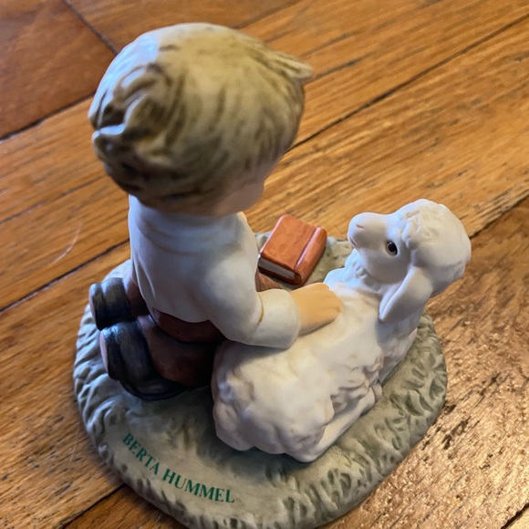 Berta Hummel statue brand new in box. Boy with lamb. So beautiful for a gift ! - Picture 5 of 7